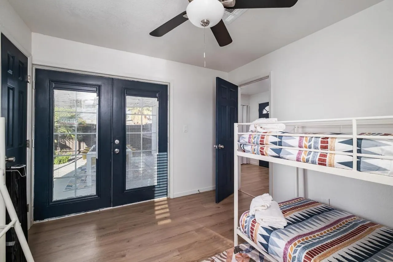 Casa vacanze Gorgeous 4-Bed Home With Golf, Pool, & Hot Tub! Phoenix