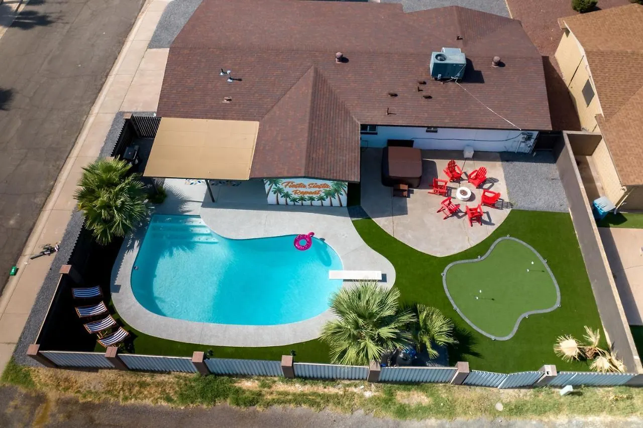 Gorgeous 4-Bed Home With Golf, Pool, & Hot Tub! Phoenix